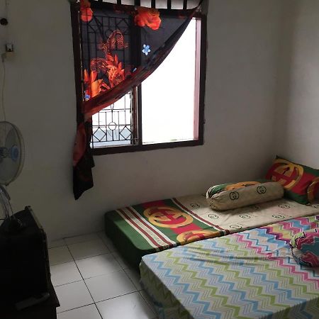 Tambak Bayan Guesthouse Kejayan Екстер'єр фото