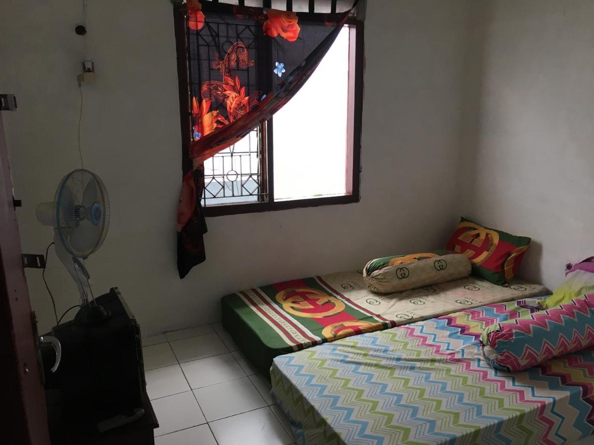 Tambak Bayan Guesthouse Kejayan Екстер'єр фото