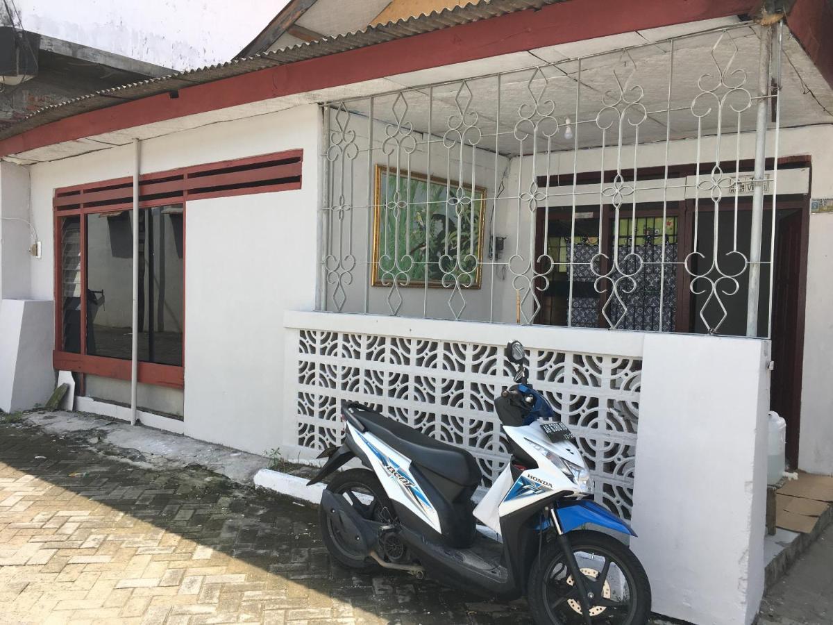 Tambak Bayan Guesthouse Kejayan Екстер'єр фото