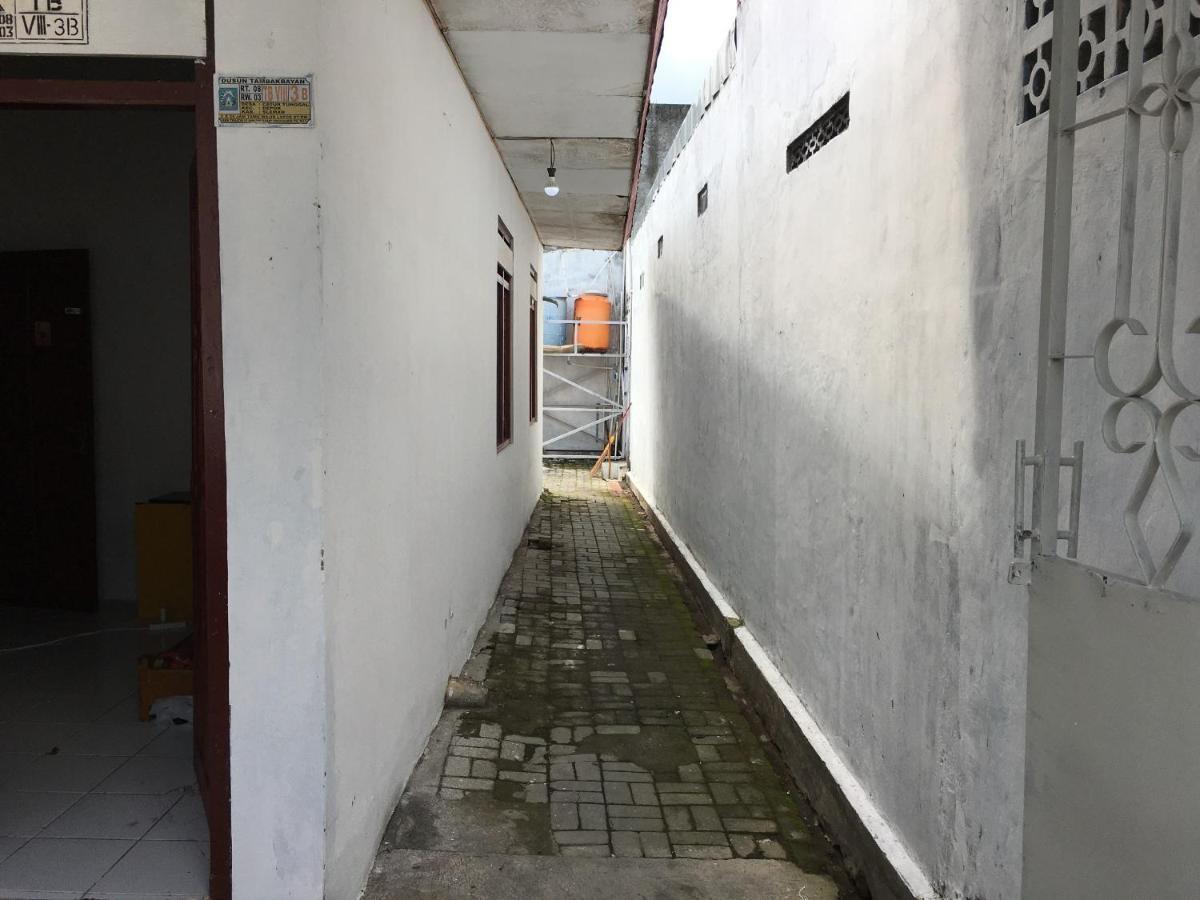 Tambak Bayan Guesthouse Kejayan Екстер'єр фото